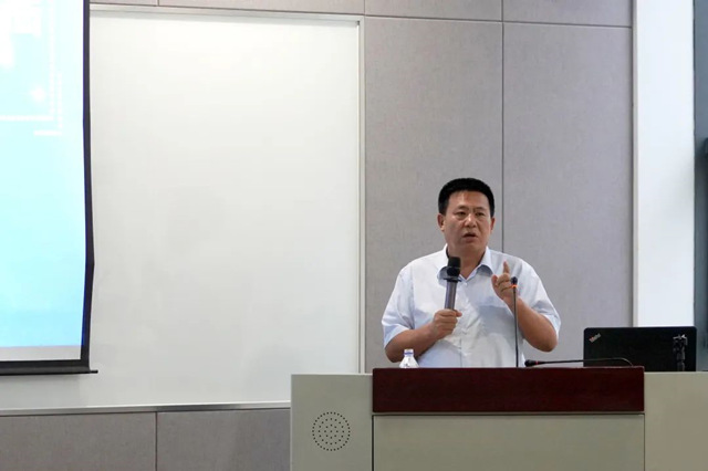 孙举庆.jpg 孙举庆.jpg