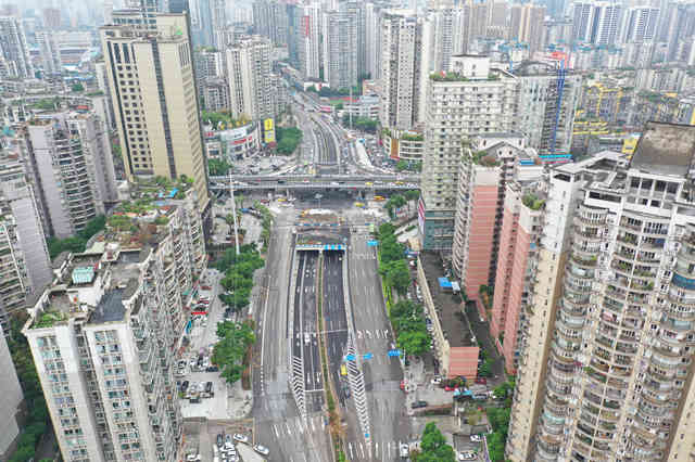 红土地_副本.jpg 红土地_副本.jpg